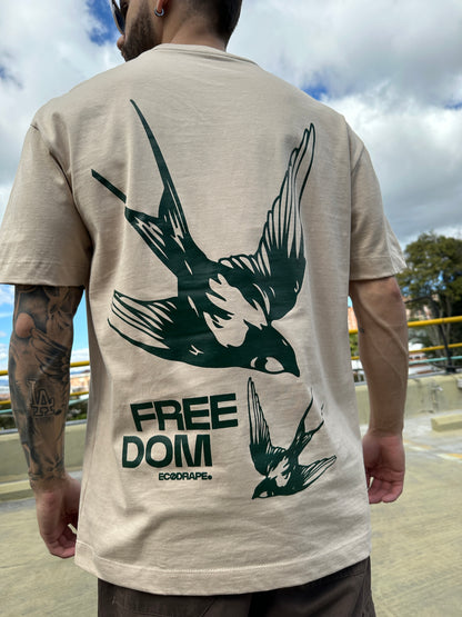 Camiseta FREEDOM oversize camel Ecodrape ©️