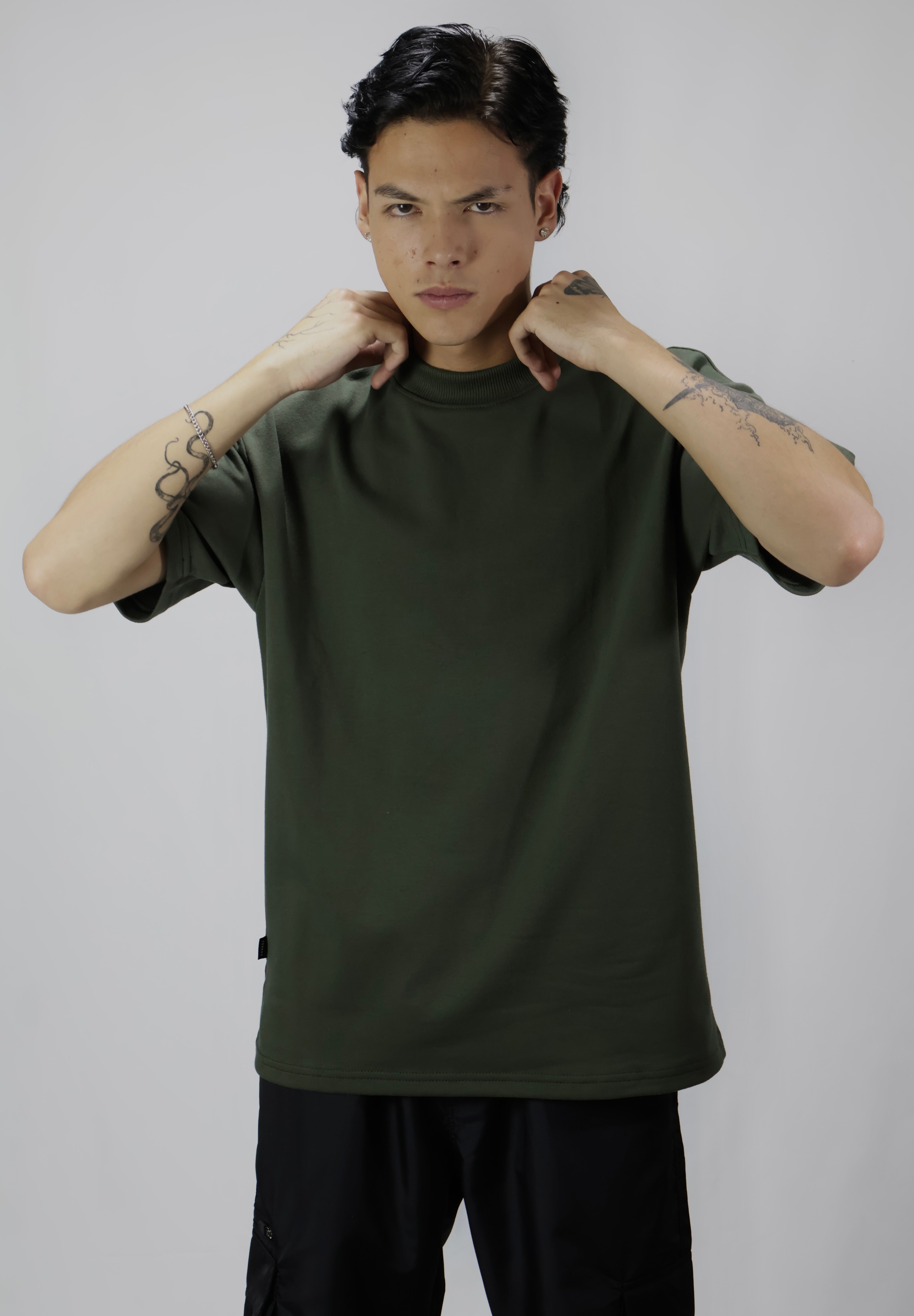 CAMISETA NEGRA OVERSIZE SVG 13839